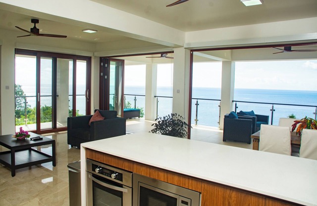 Dream Caribbean Sea View Luxurious Apartment, Marigot, Saint Lucia