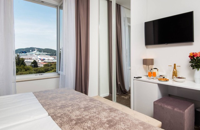 Dream Luxury Room With City View 4