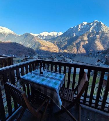 Dream View Mountains House