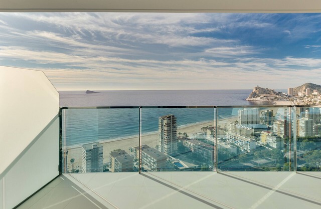 DRIVE 79 2 Bedrooms Apartments