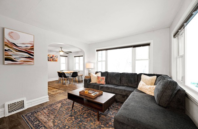 Duluth/Superior Getaway! Easy access to all the twin ports has to offer!