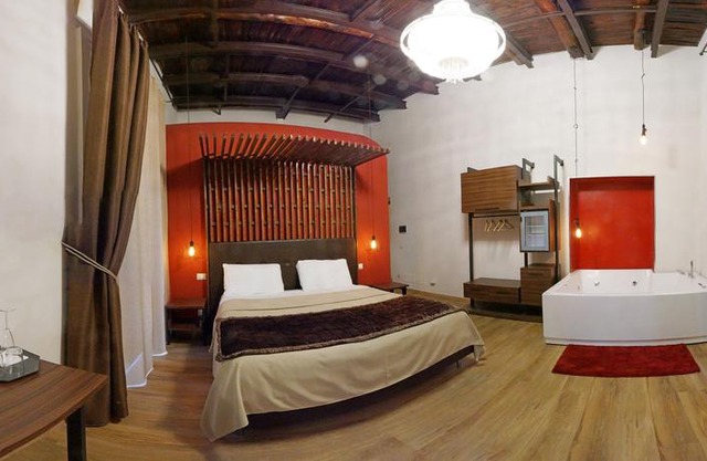 Duomo Luxury Suites