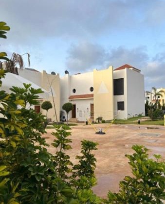 Duplex moderne avec jardin privé 5 min de la mer