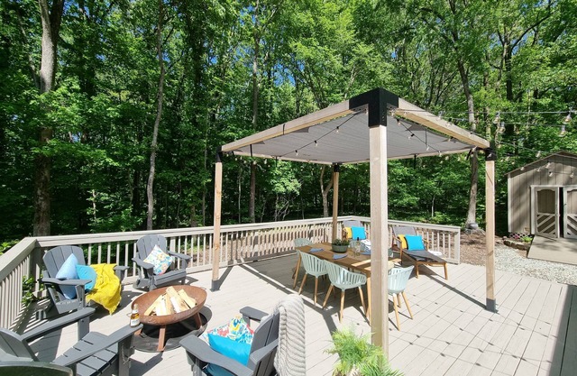 Durham Retreat: Deck, Grill, Firepit, 10 mins from Duke & Downtown