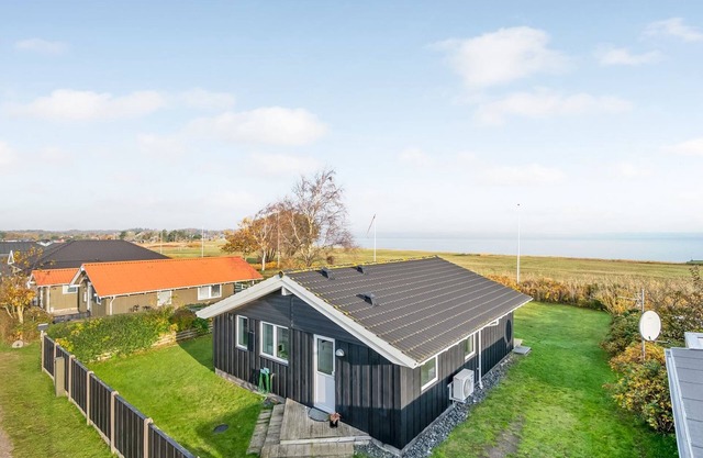 "Duschanka" - 50m to the fjord by Interhome