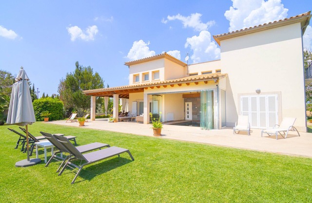 E421 Sa Roqueta by Mallorca Villa Selection