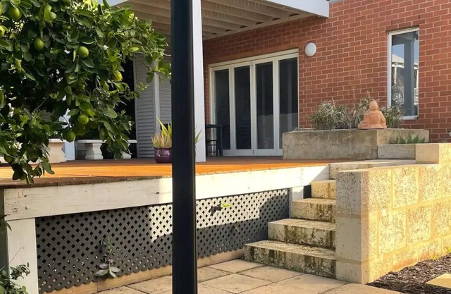 Eagle Bay - Beachside Bliss. Explore the wonders of the South West!