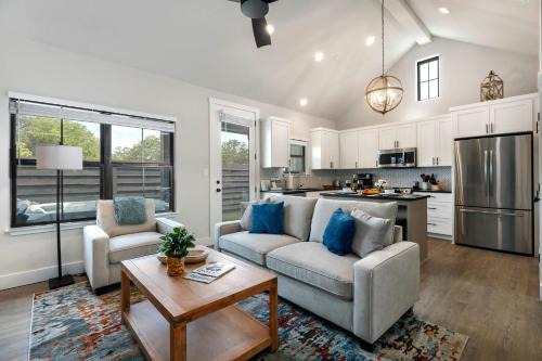 Eagle's Resting - Hot Tub Close to 290 Wine Trail