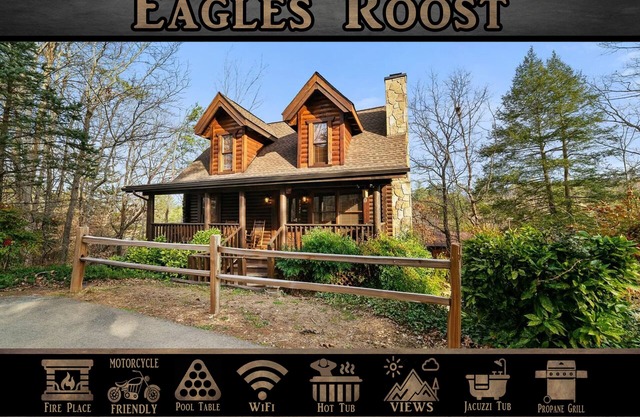 Eagles Roost } 2 minutes off Parkway / Hot Tub / Skee Ball / Pool Table