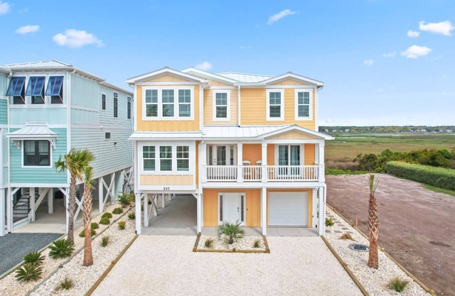 East end 5 bedroom 5 bathroom house with private saltwater pool