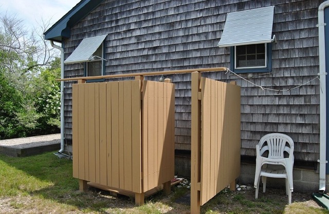 East Matunuck Beach Cottage in South Kingstown