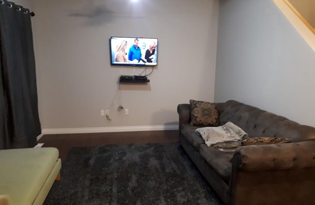 Eazi King BedroomSuite