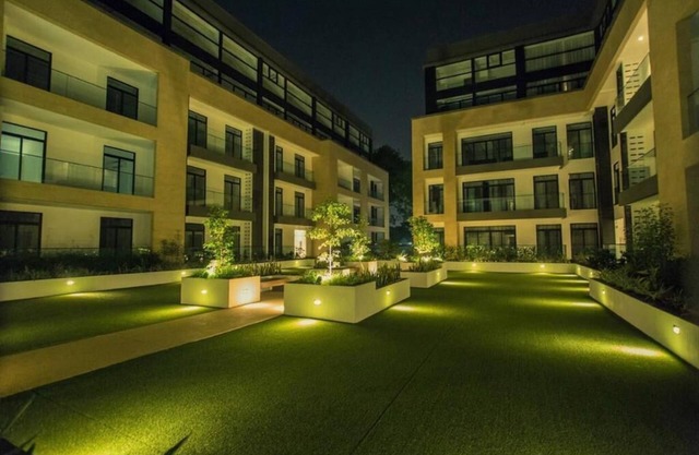 EBS LEGENDS TWO BEDROOM EMBASSY GARDEN