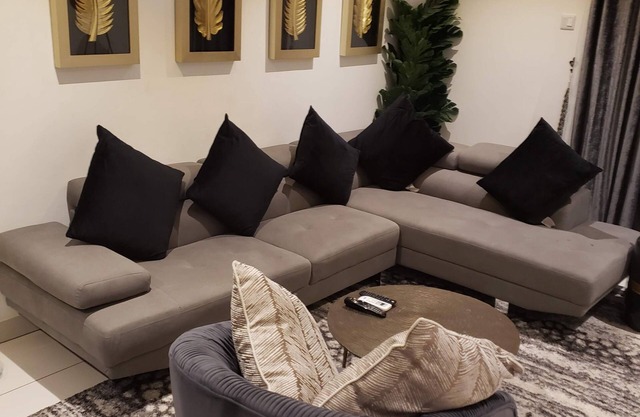 EBS LEGENDSTwo bedroom duplex
