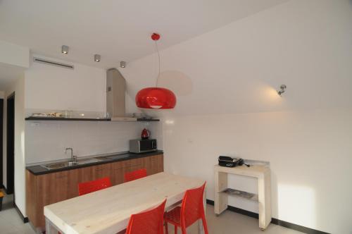 Eco Residence Varese near Hospital and University