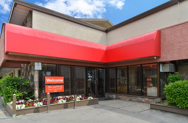 Econo Lodge Motel Village