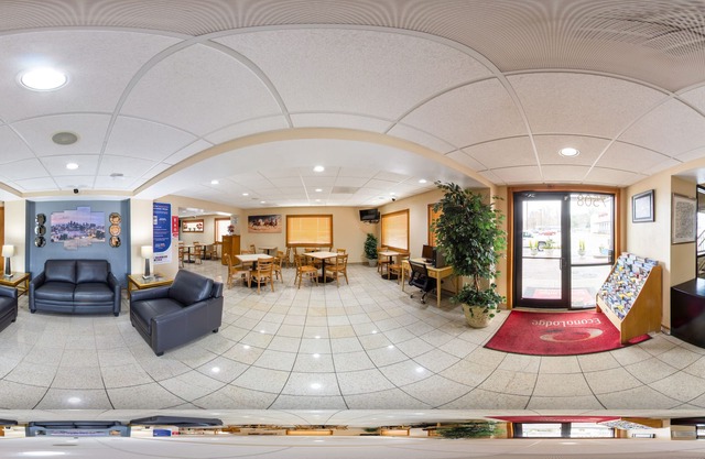 Econolodge Inn & Suites