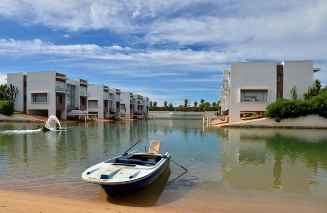 Eden Island Villa - Bouznika