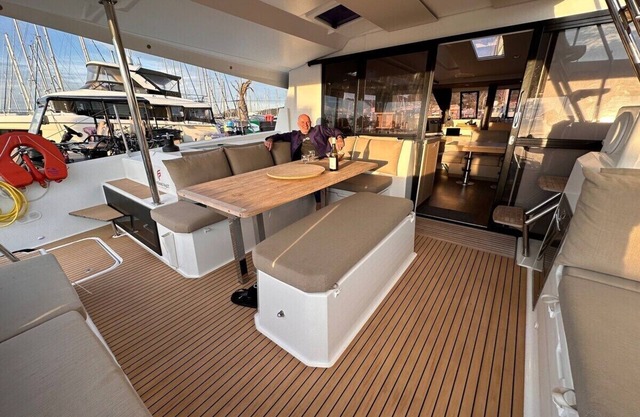 EDEN modern catamaran for 2 to 8 p. at the dock