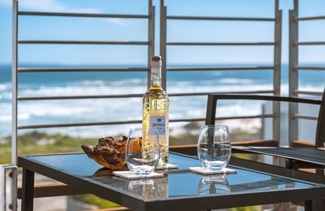 Eden On The Bay 256 - Two Bedroom Apartment, Sleeps 4