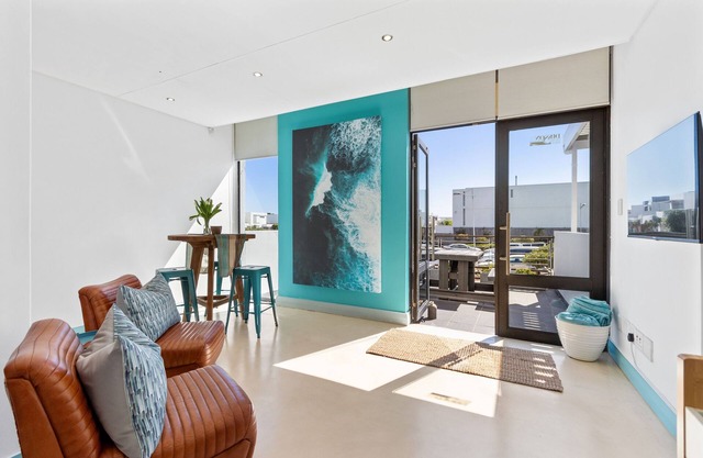 Eden on the Bay 71 - Studio Apartment, Sleeps 2