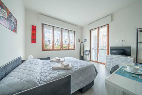 Einstein - Modern Apartment with Balcony