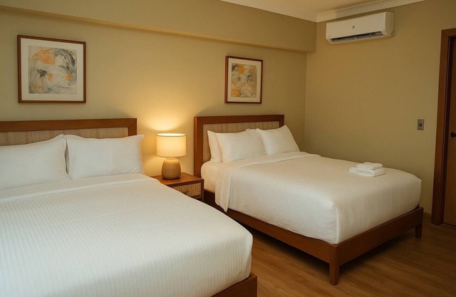 Eke Hotel. Studio 303. [ Eterna Primavera]
