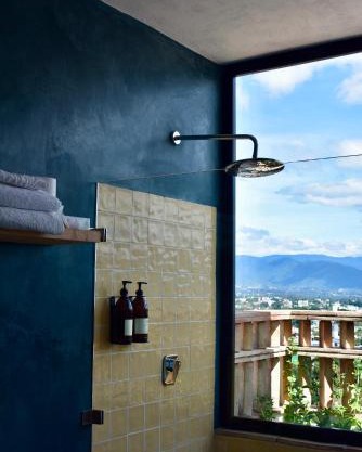 El Diablo y La Luna B&B by El Diablo y La Sandia