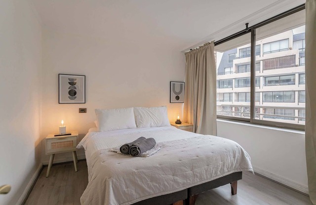 El Golf Social: Chic 2BR Oasis Near MUT with Pool