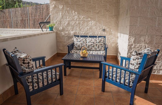 El Níspero Rural House with saltwater pool