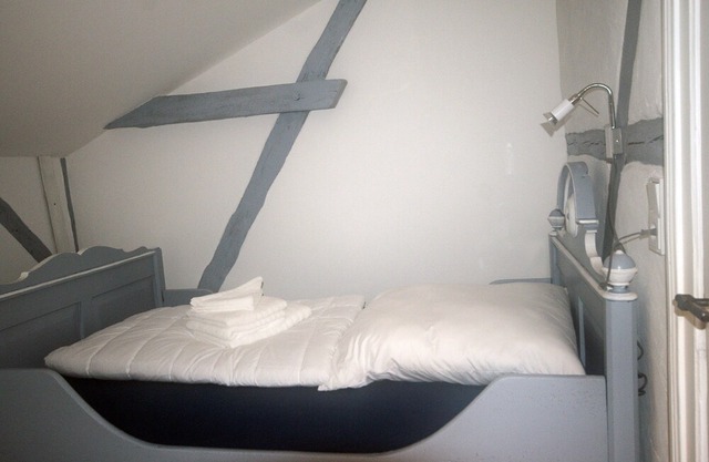 Elbe valley meadows, comfortable holiday home with 2 separate apartments with 100 m² each