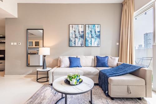 Elegant 1BDR for Business Travelers and Families in the Heart of Reem Island
