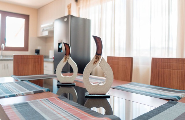 Elegant 2Bd Suite in Puertas del Sol