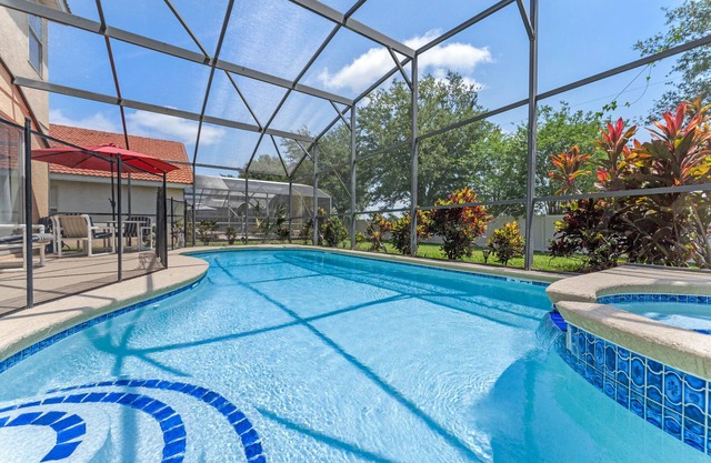 Elegant 6 bedroom home in the Solana Resort