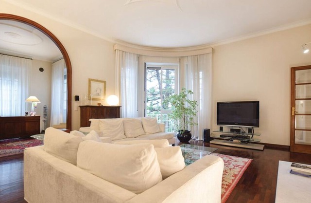 Elegant apartment in the city center and a few meters from the sea