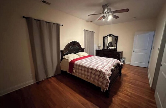 Elegant Getaway near Oakbrook Mall 20 min dtwn CHInn