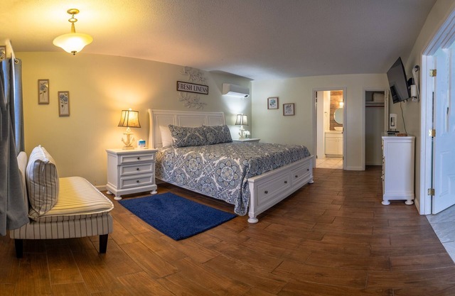 Elegant Jacuzzi Suite Absolute Luxury and Comfort