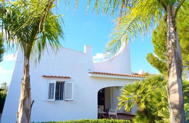 Elegant Seaside Villa with Mediterranean Garden (200 m to Beach)