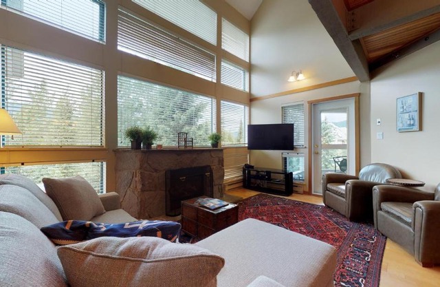 Elegant Ski In Ski Out Condo by Harmony Whistler