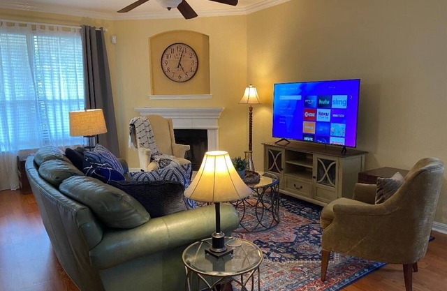 Elegant, upscale living in prestigious Stone Oak