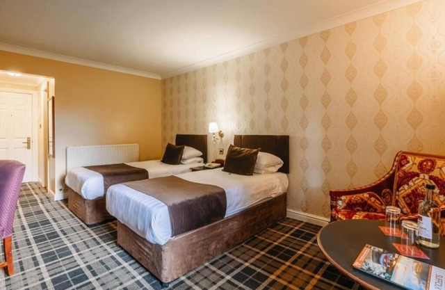 Elegant Waterfront Stay with Indoor Pool and Spa Access