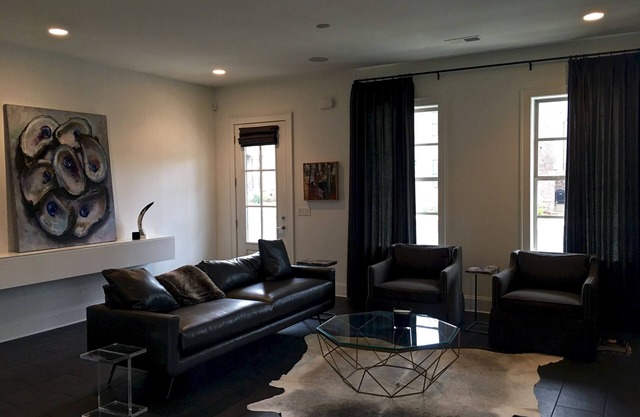 ElegantContemporaryWalk to Campus/StadiumSleeps14 UMEventsWeddingsReunionsSports