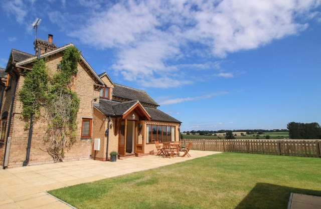 Ellenhall Farm Cottage