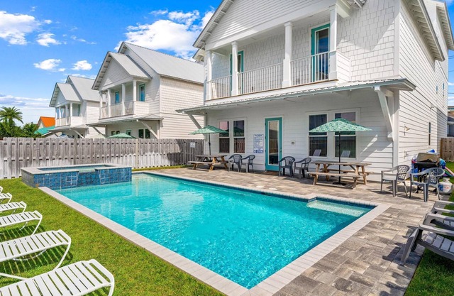 Ellis Retreat with LSV, Arcade, and Billiards