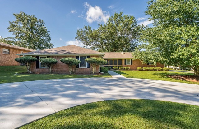 Ellsworth-Newly Remodeled 5BR