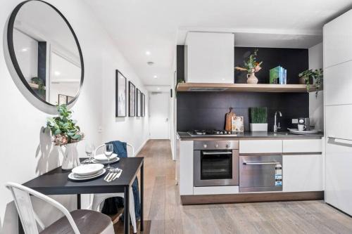 Elwood Beachside Escape