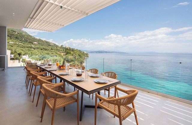 Elysian Shore Villa - Beach front - private pool - private beach - Sea views
