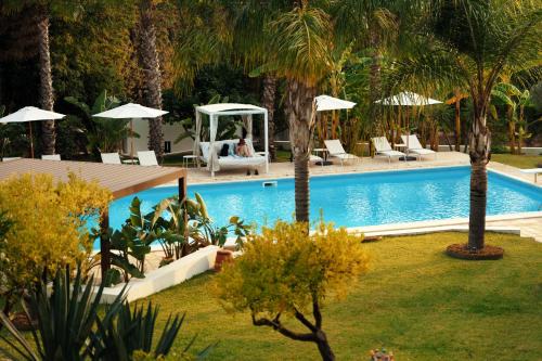 Emesh Boutique Suite