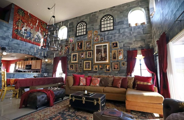 Enchanted Villa with Lake View 6-Bedroom in Resort 9 miles to Disney World 15 mi