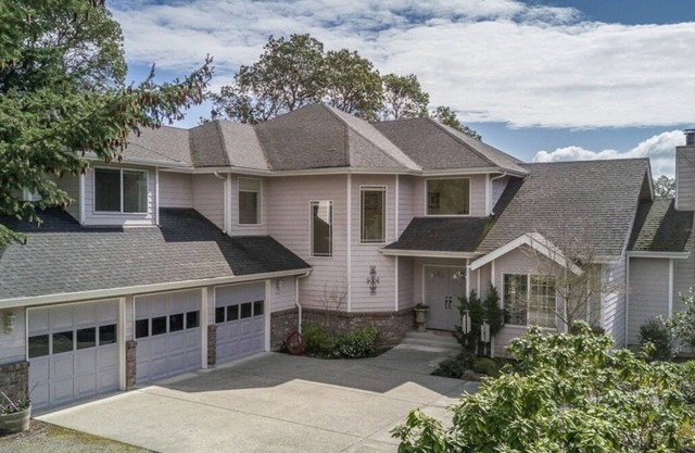 Enchantment on Vashon Island - House with a view!